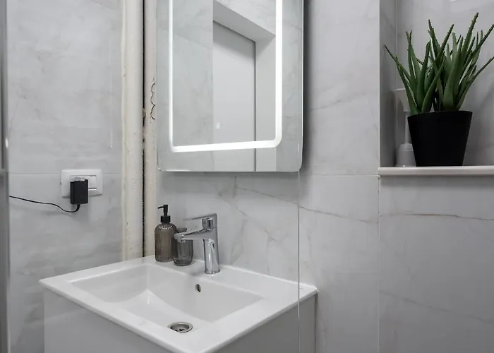 Rossini King Bed I Br Bukarest