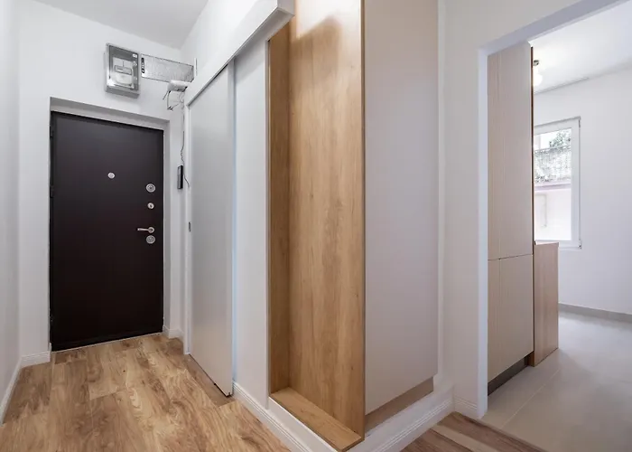 Rossini King Bed I Br Apartman