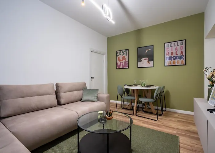 Rossini King Bed I Br Apartman *