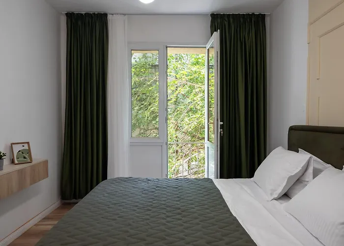 Rossini King Bed I Br * Bukarest