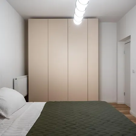 Rossini King Bed I Br * Bucareste