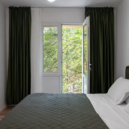 Rossini King Bed I Br * Bucareste